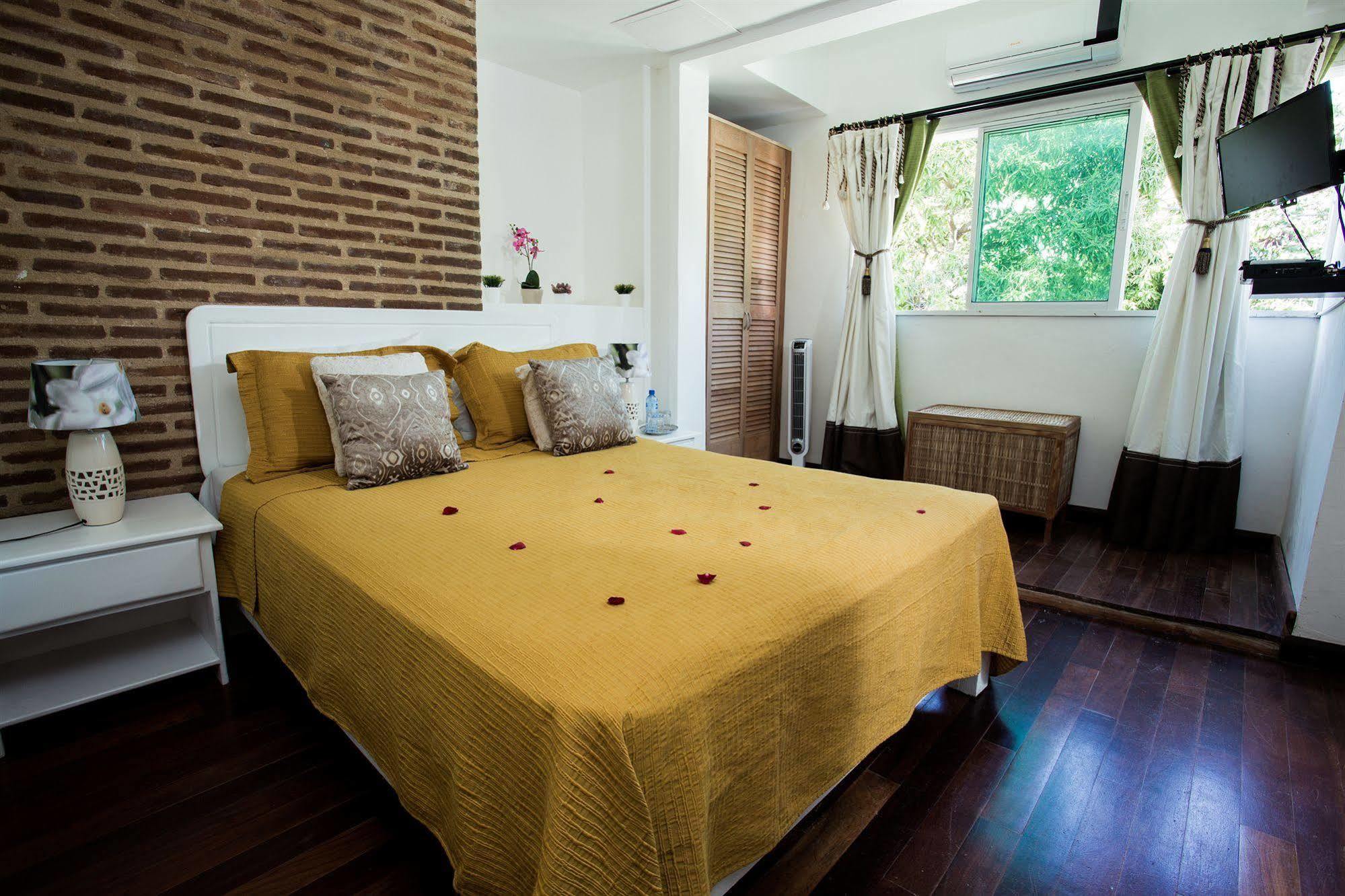 Hotel Portes 9 ซานโตโดมิงโก ภายนอก รูปภาพ